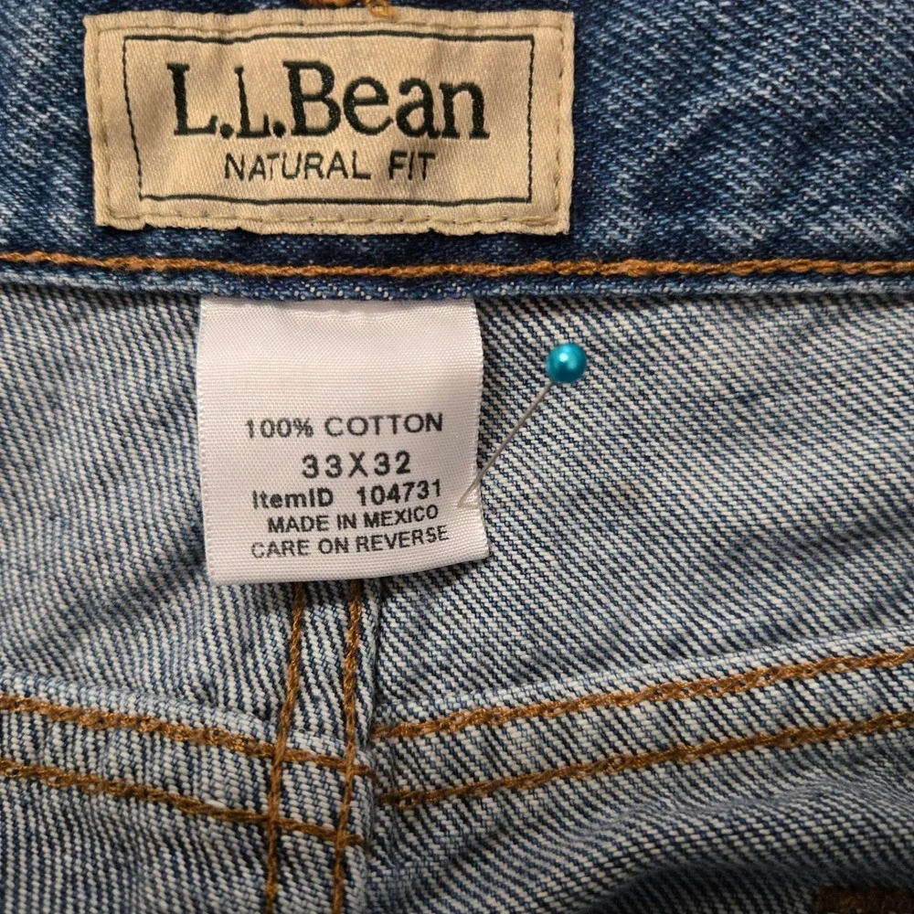 LL Bean Natural Fit Jeans 33x32 Medium Wash Straight Leg Denim Biker Grunge Y2K